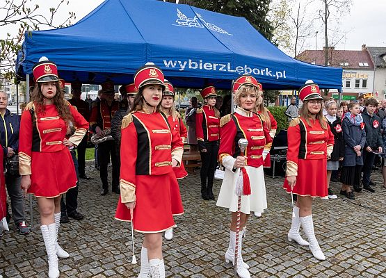 Mażoretki z tamburmajor