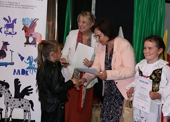 Starosta Lęborski wręcza