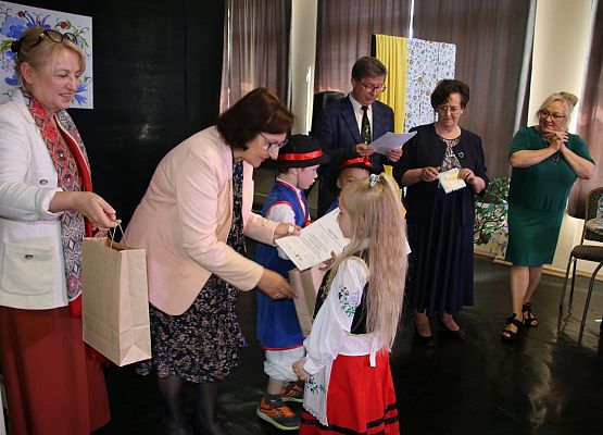 Starosta Lęborski wręcza