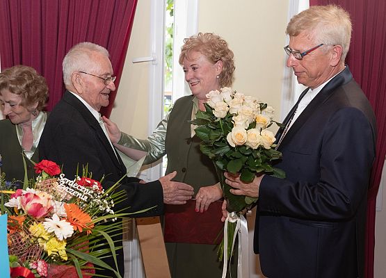 Jubileuszowy bukiet od zespołu