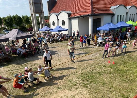 Przeciąganie liny na