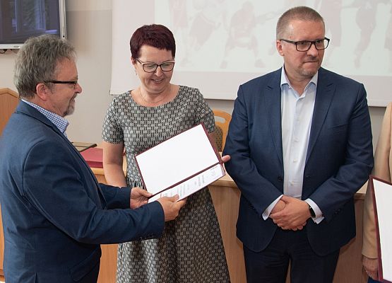 Nagrody wręcza wicestarosta