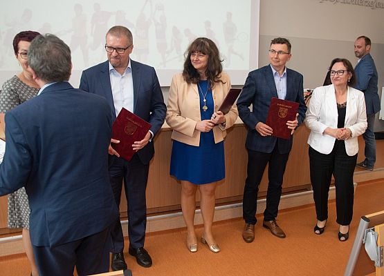 Nagrody wręczają starostowie