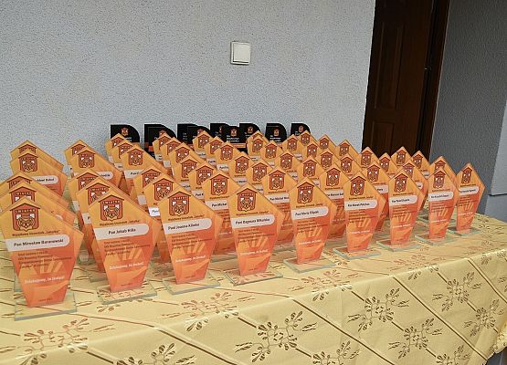 Statuetki dla najwierniejszych