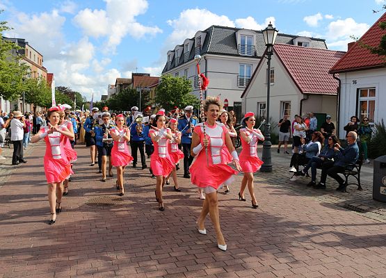 Przemarsz orszaku książęcego z