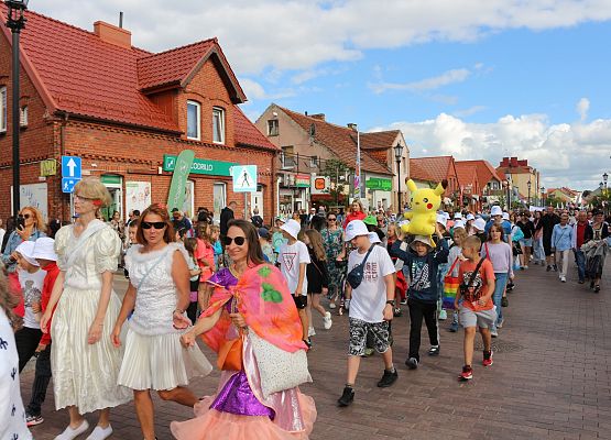 Przemarsz orszaku książęcego z