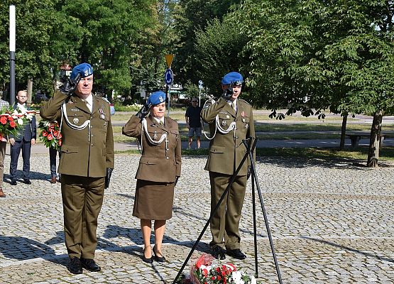 Delegacja żołnierzy z