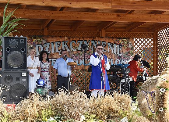 B. Wrzesień wita gości