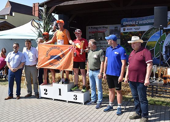 Nagrodzeni z organizatorami