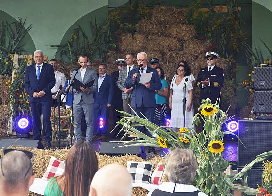 Inauguracja dożynkowej zabawy