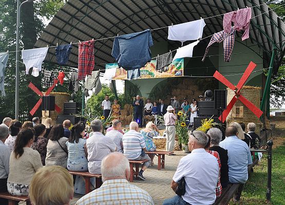 Ciekawa aranżacja okolic