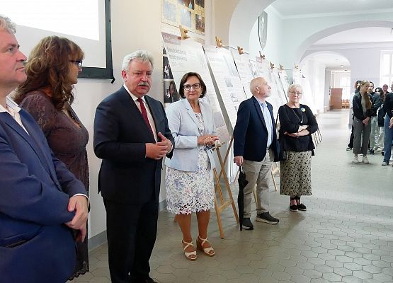 Wykład senatora o historii