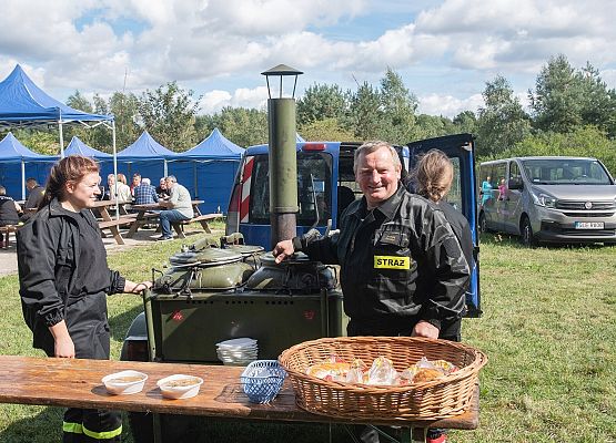 A. Florczyk z ekipą OSP