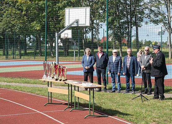 Wyniki zawodów ogłasza R.