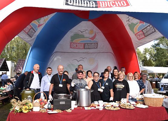 Stoiska dożynkowe organizacji,