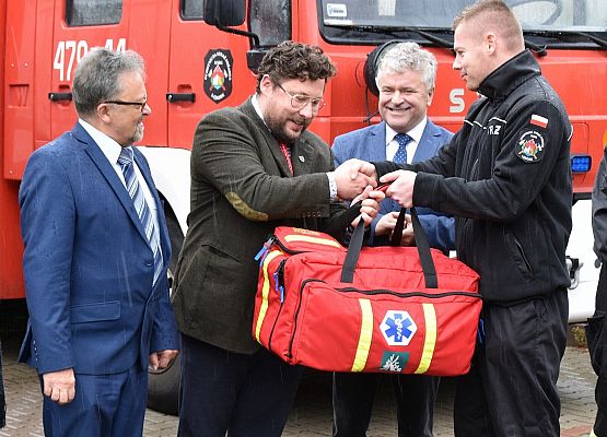 Od lewej: wicestarosta E.