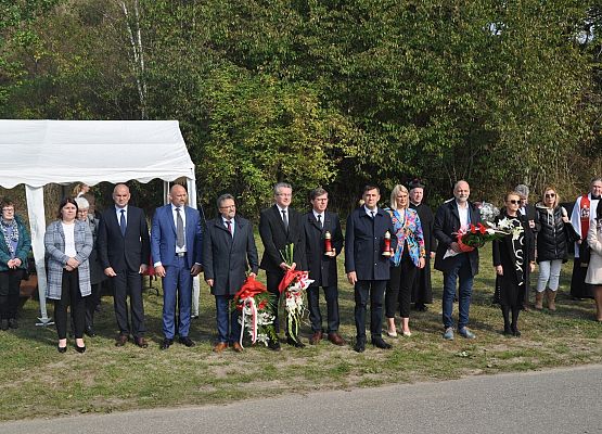 Uczestnicy uroczystości w Gęsi