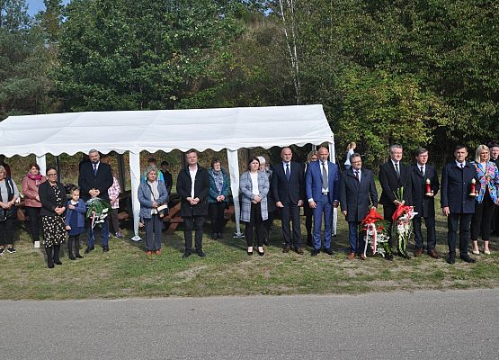 Uczestnicy uroczystości w Gęsi