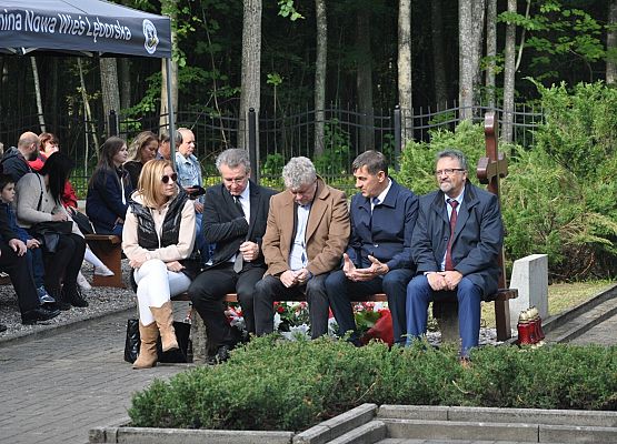 Uczestnicy uroczytsości w