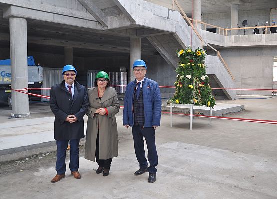 Od lewej: wicestarosta E.