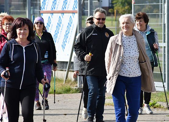 Uczestnicy na mecie imprezy