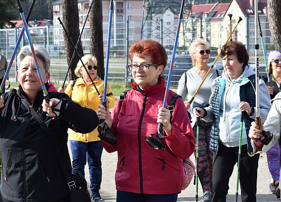 Uczestnicy na mecie imprezy