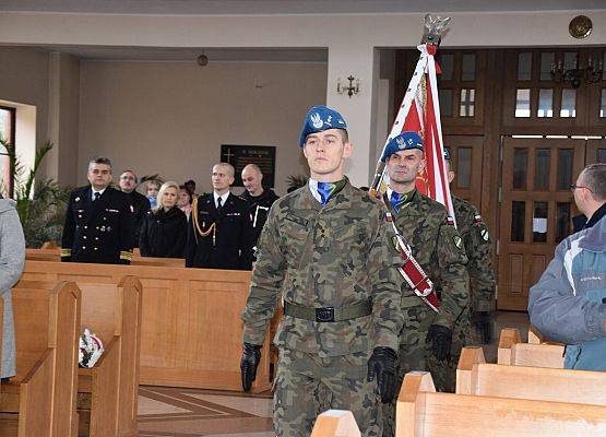 Wojskowy poczet sztandarowy