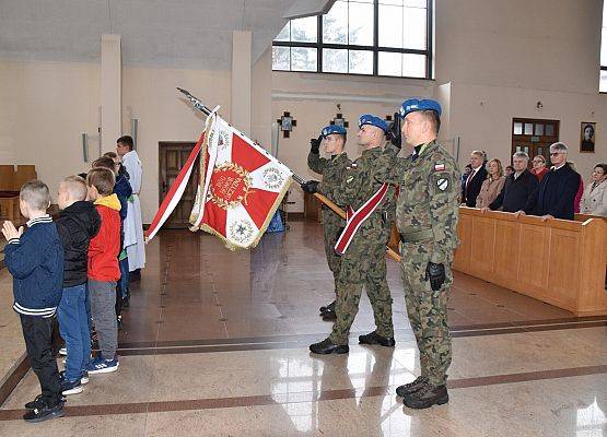 Wojskowy poczet sztandarowy