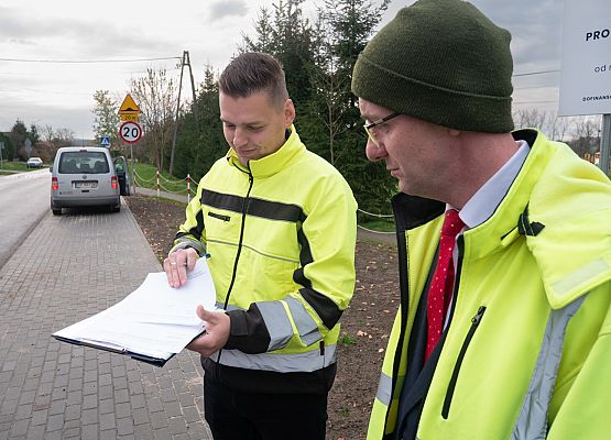 Protokół podpisują: A. Wenta -