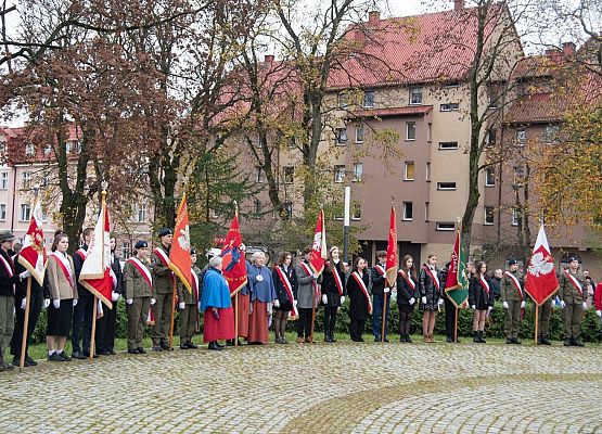 Poczty sztandarowe na Skwerze