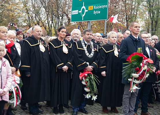 Uczestnicy obchodów Narodowego