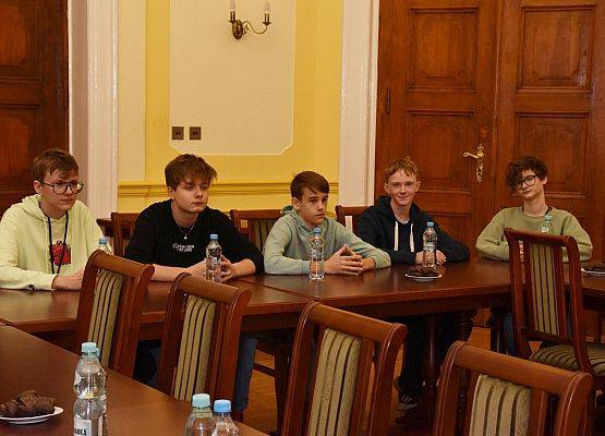 Uczestnicy spotkania w sali