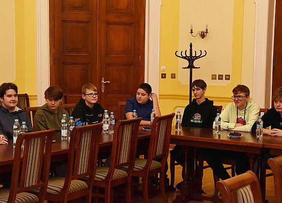 Uczestnicy spotkania w sali