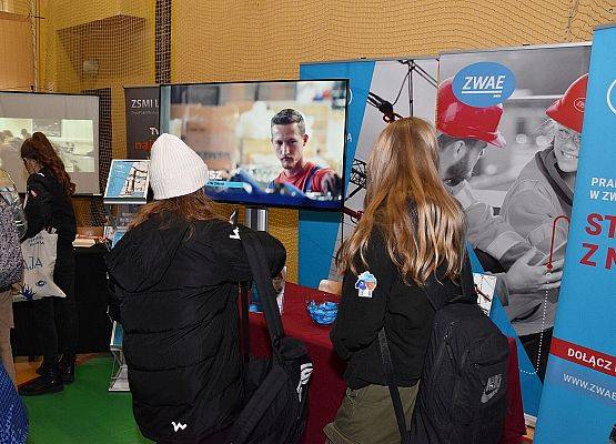 Prezentacje na stoisku ZWAE