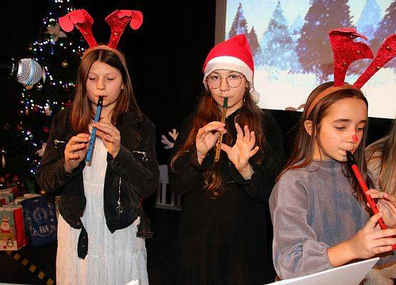 Prezentacje młodzieży z MDK