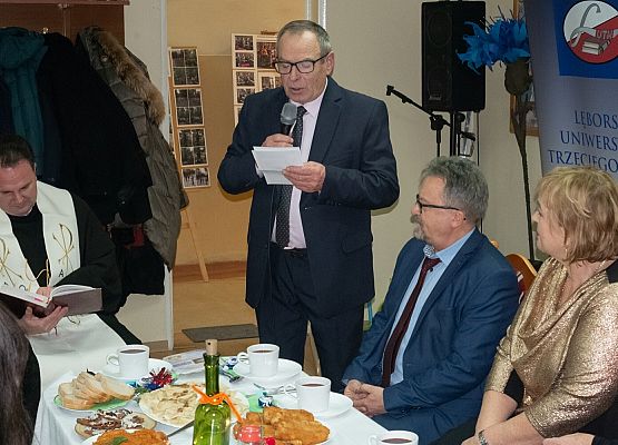 Życzenia składa A. Dyktyński