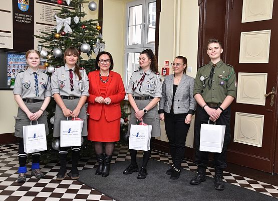 Wspólne zdjęcie harcerzy ze