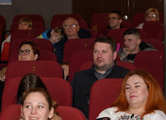 Publiczność podczas przeglądu