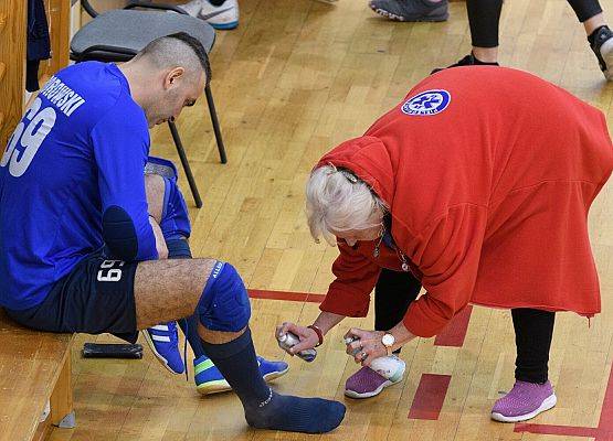 Kontuzji zaradzi pielęgniarka