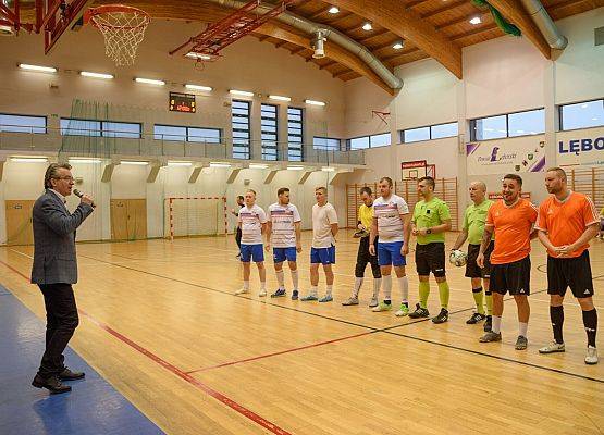 W. Krużycki z zawodnikami