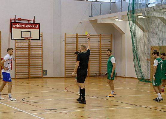 Zdarzyły się i żółte kartki