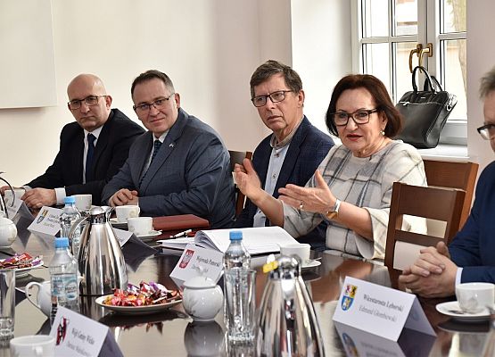 Cz łonkowie Zarządu Powiatu i