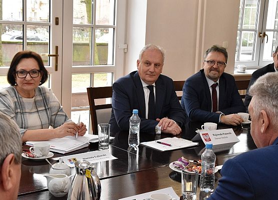 Od lewej: starosta A.