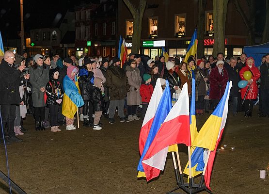 Uczestnicy wiecu poparcia