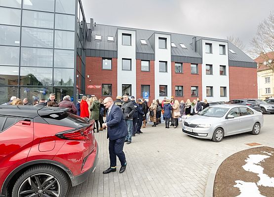 Przyjazd gości na uroczyste