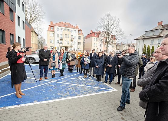 Uczestnicy uroczystości przed