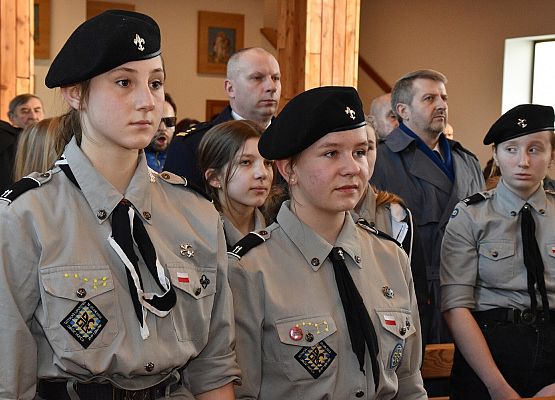 Harcerze podczas mszy