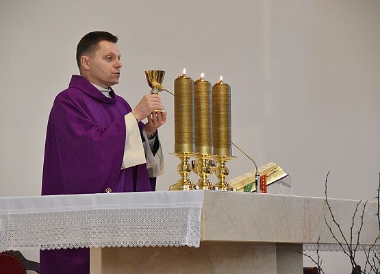 Nabożeństwo celebruje ks. R.