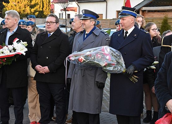 Rozpoczęcie składania kwiatów