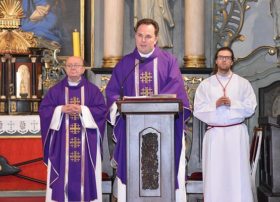 Proboszcz o. Robert Wołyniec